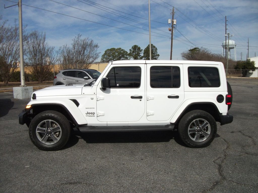 Jeep Wrangler Unlimited Sahara 2021