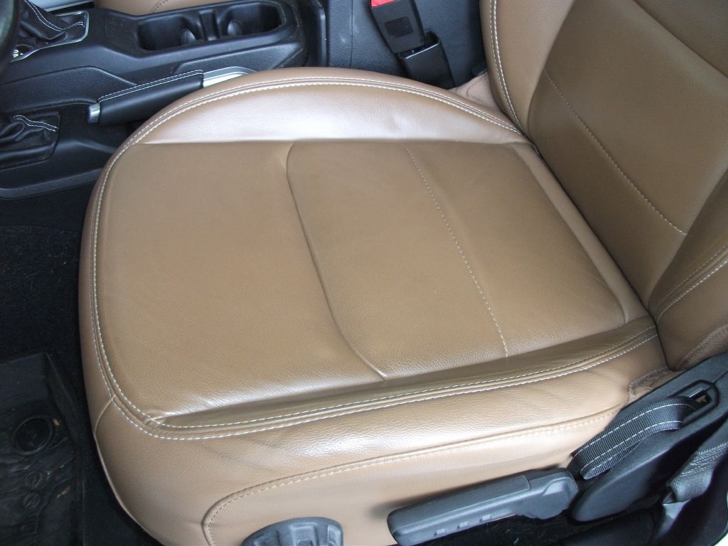 Jeep Wrangler Unlimited Sahara 2021