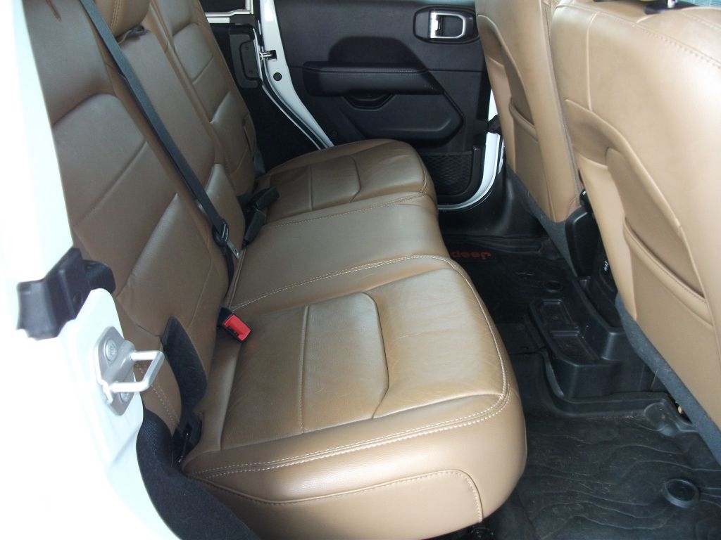 Jeep Wrangler Unlimited Sahara 2021