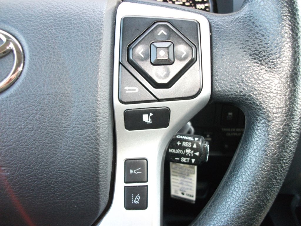 Toyota Tundra SR5 5.7L V8 CrewMax 2WD 2018