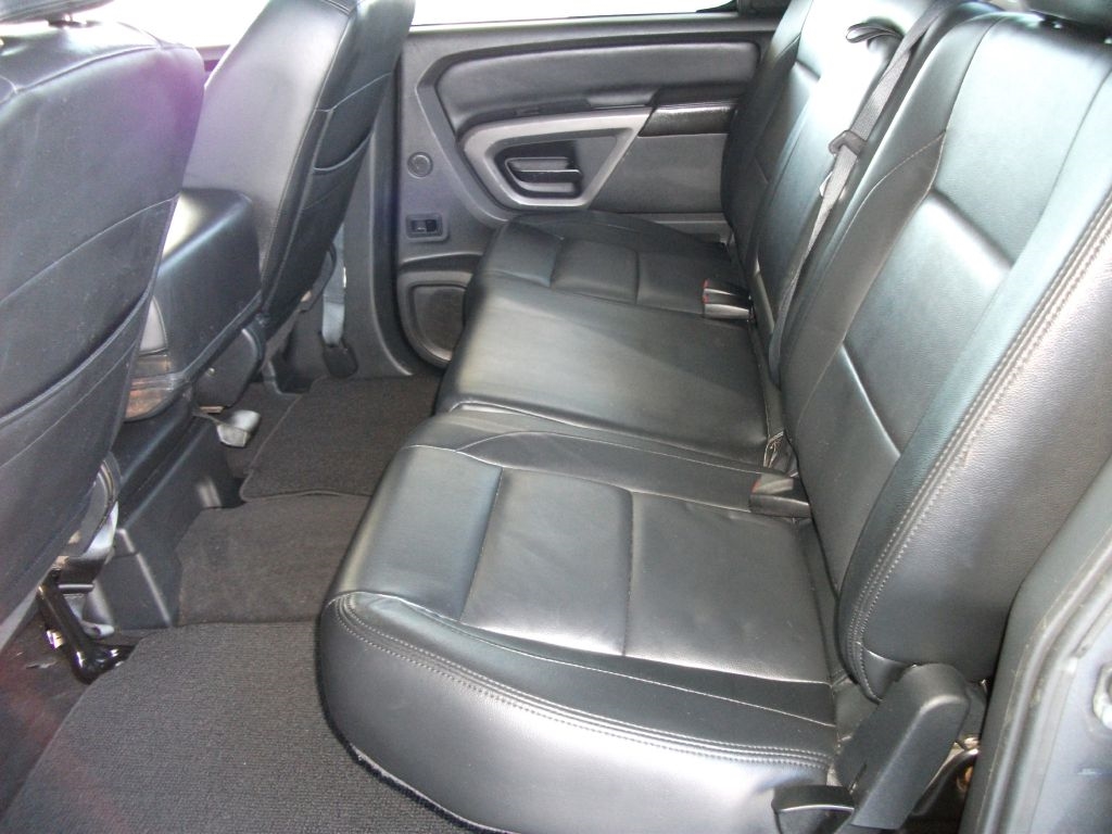 Nissan Titan S Crew Cab 2WD 2015