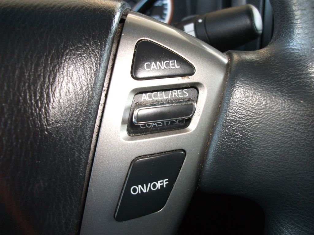 Nissan Titan S Crew Cab 2WD 2015