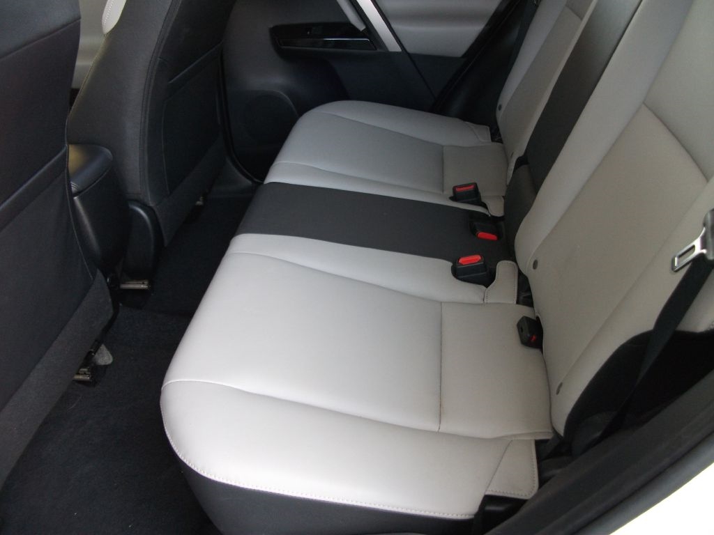 Toyota RAV4 Limited FWD 2018