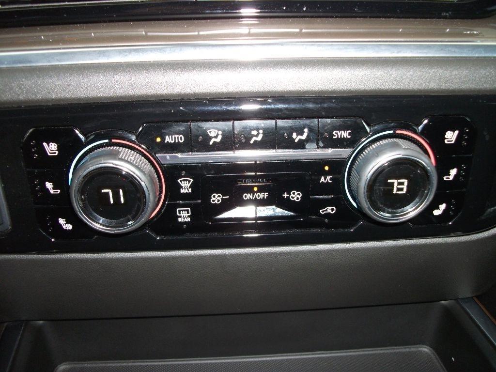 Chevrolet Silverado 1500 High Country Crew Cab 4WD 2022