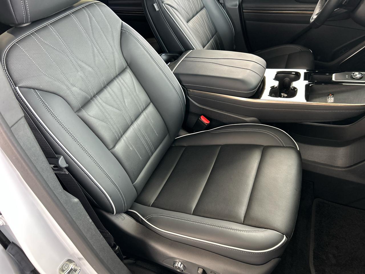 Buick Enclave Avenir FWD 2025