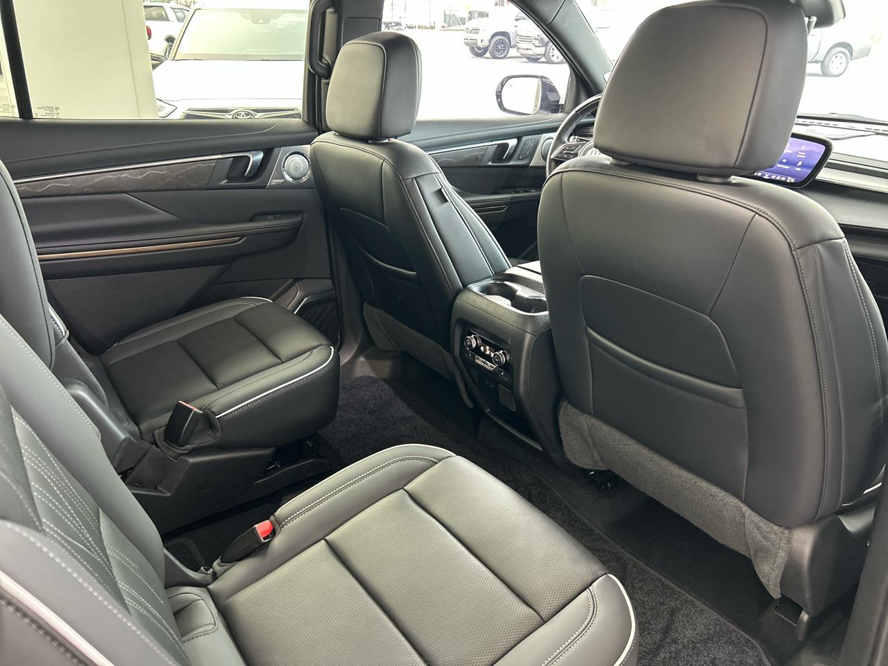 Buick Enclave Avenir FWD 2025