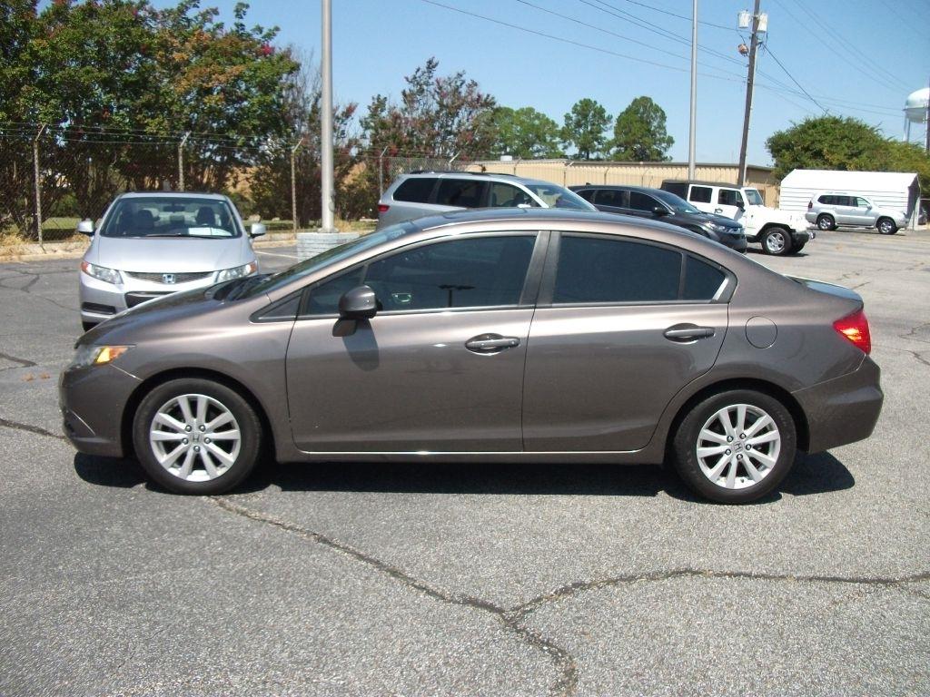 Honda Civic EX-L Sedan 5-Speed AT 2012