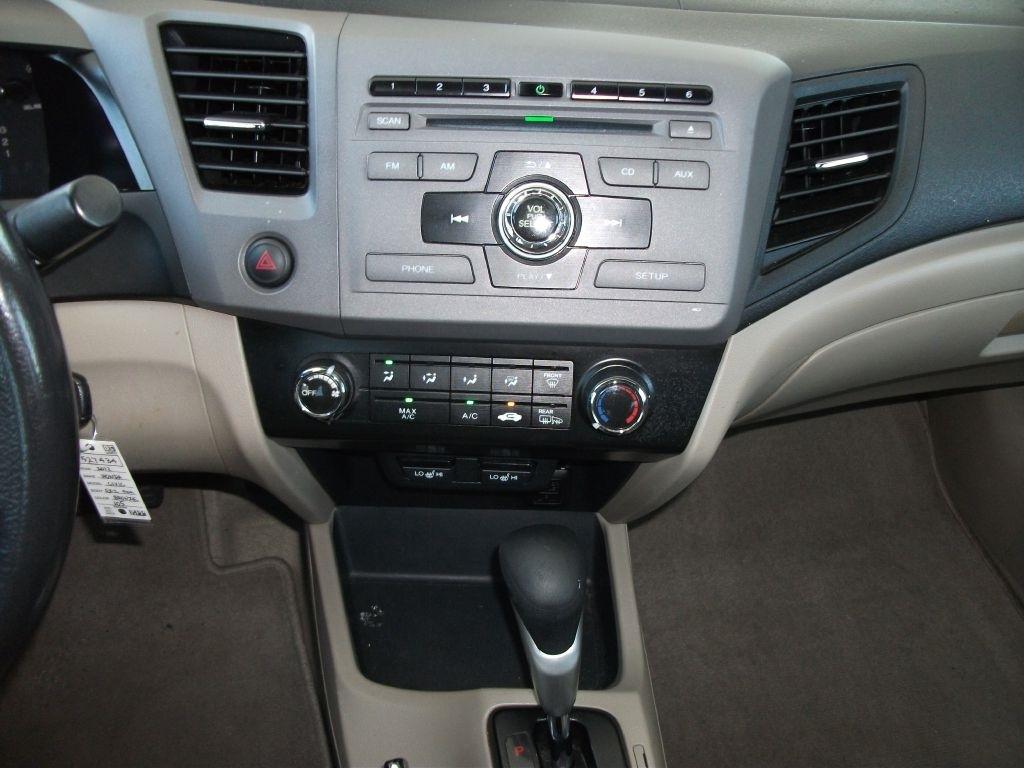 Honda Civic EX-L Sedan 5-Speed AT 2012