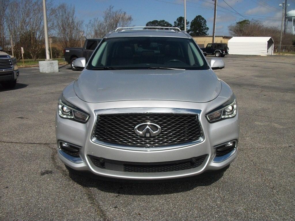Infiniti QX60 4D SUV FWD 2018