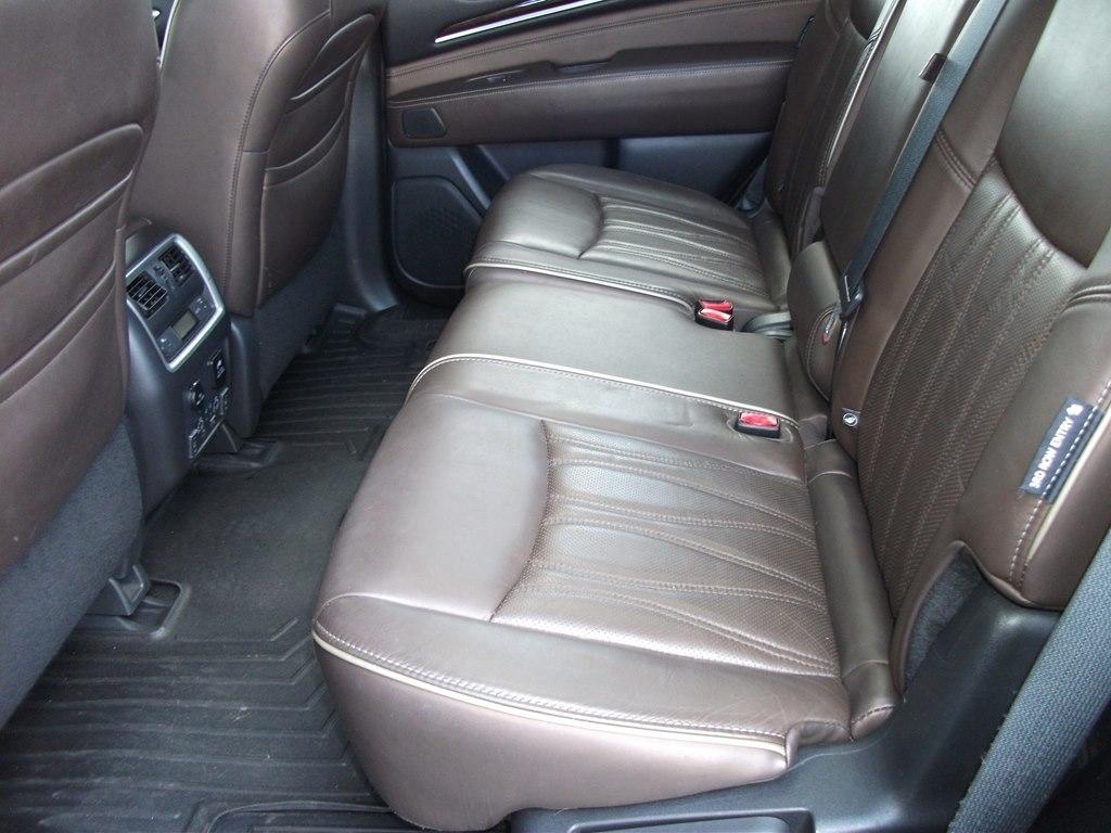 Infiniti QX60 4D SUV FWD 2018