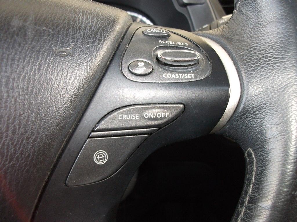 Infiniti QX60 4D SUV FWD 2018