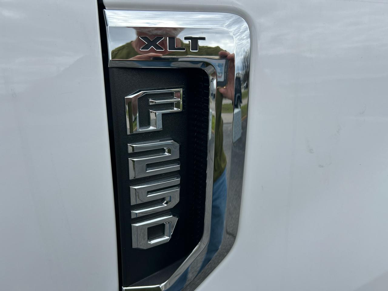 Ford F-250 SD XLT Crew Cab 4WD 2021