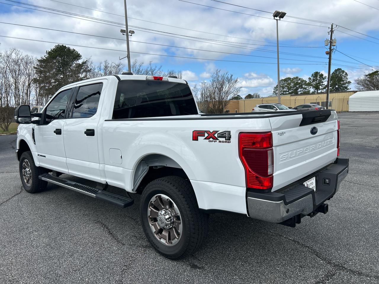Ford F-250 SD XLT Crew Cab 4WD 2021