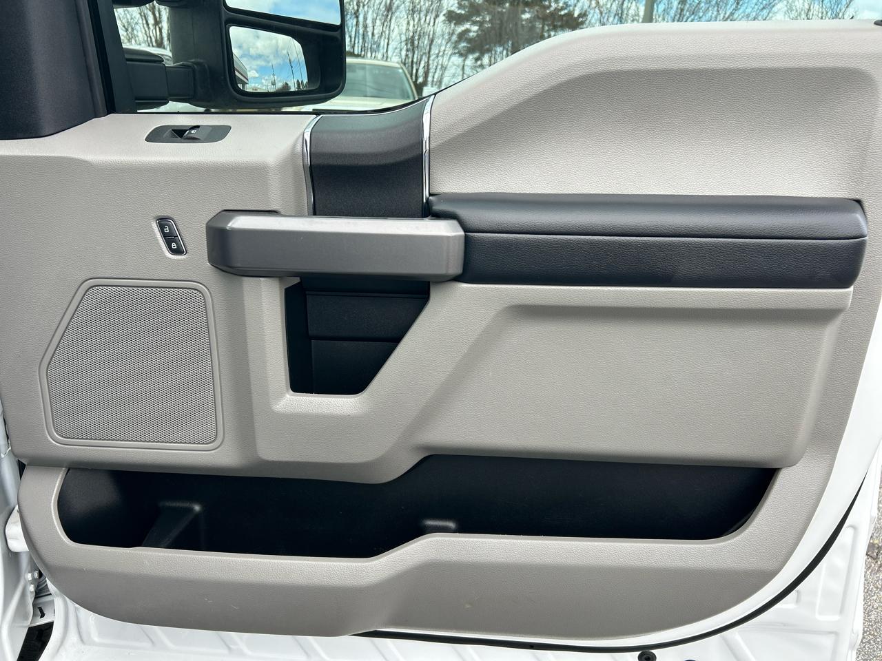 Ford F-250 SD XLT Crew Cab 4WD 2021