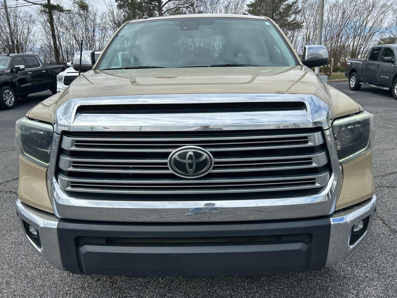Toyota Tundra Limited 5.7L CrewMax 4WD 2019