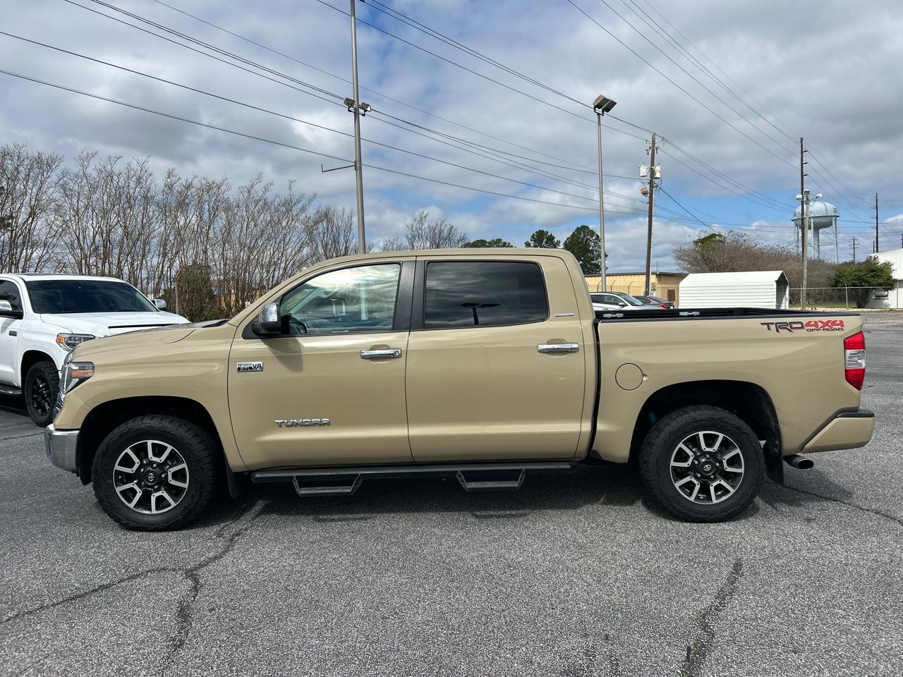 Toyota Tundra Limited 5.7L CrewMax 4WD 2019