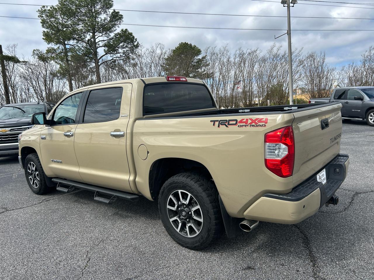 Toyota Tundra Limited 5.7L CrewMax 4WD 2019