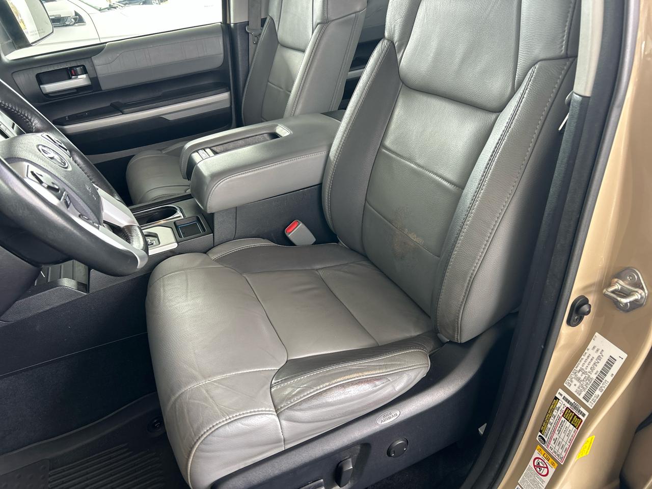 Toyota Tundra Limited 5.7L CrewMax 4WD 2019