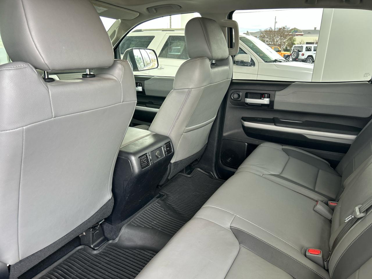 Toyota Tundra Limited 5.7L CrewMax 4WD 2019