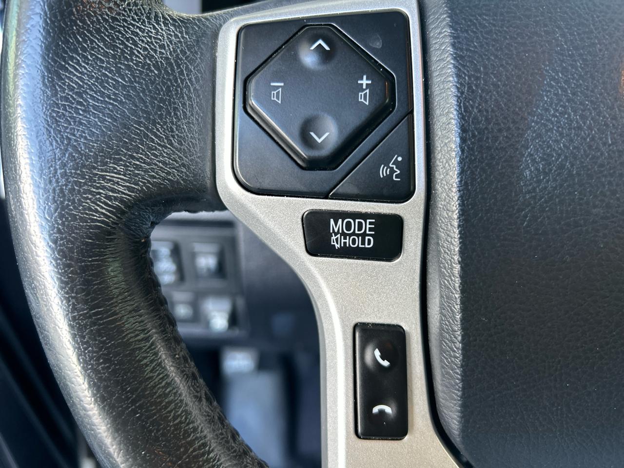 Toyota Tundra Platinum CrewMax 5.7L 4WD 2020