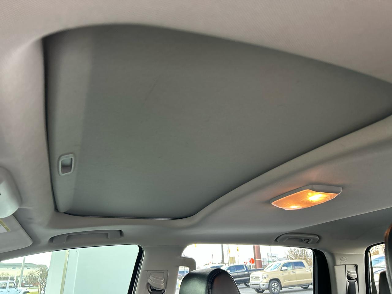 Toyota Tundra Platinum CrewMax 5.7L 4WD 2020