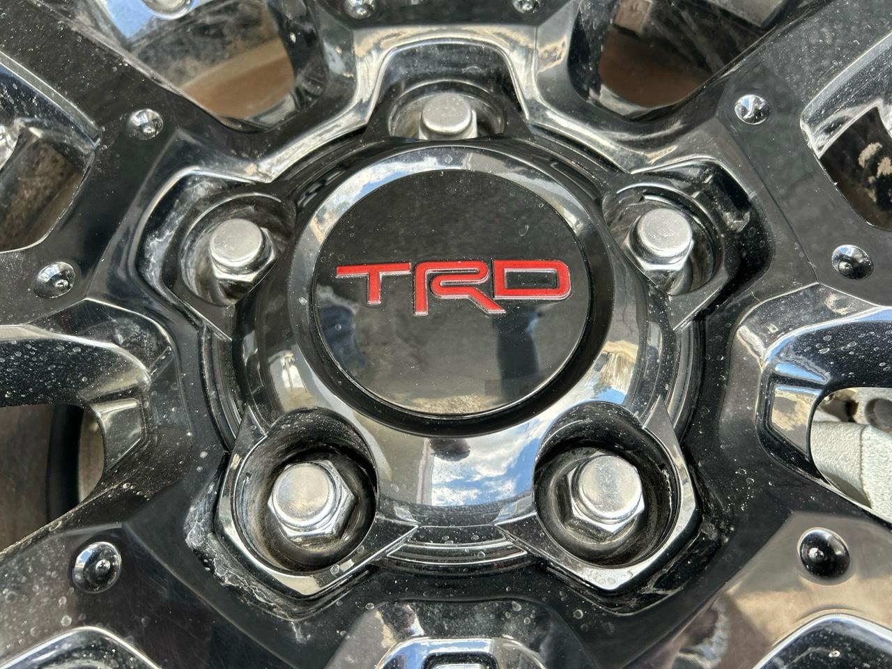 Toyota Tundra Platinum CrewMax 5.7L 4WD 2020