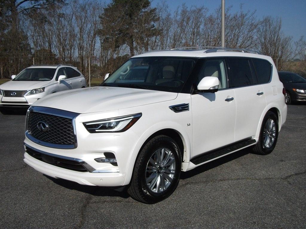 Infiniti QX80 LUXE 2020