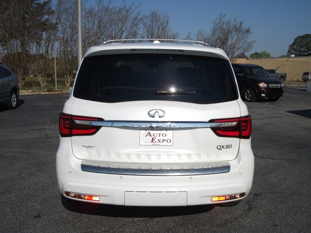 Infiniti QX80 LUXE 2020
