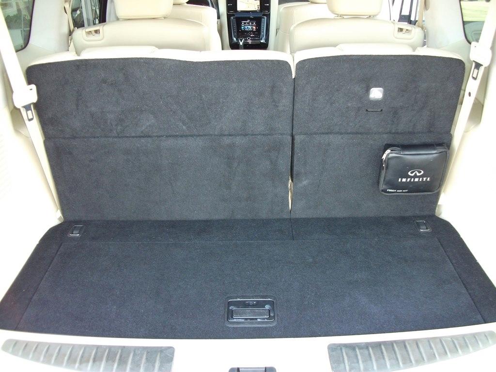 Infiniti QX80 LUXE 2020