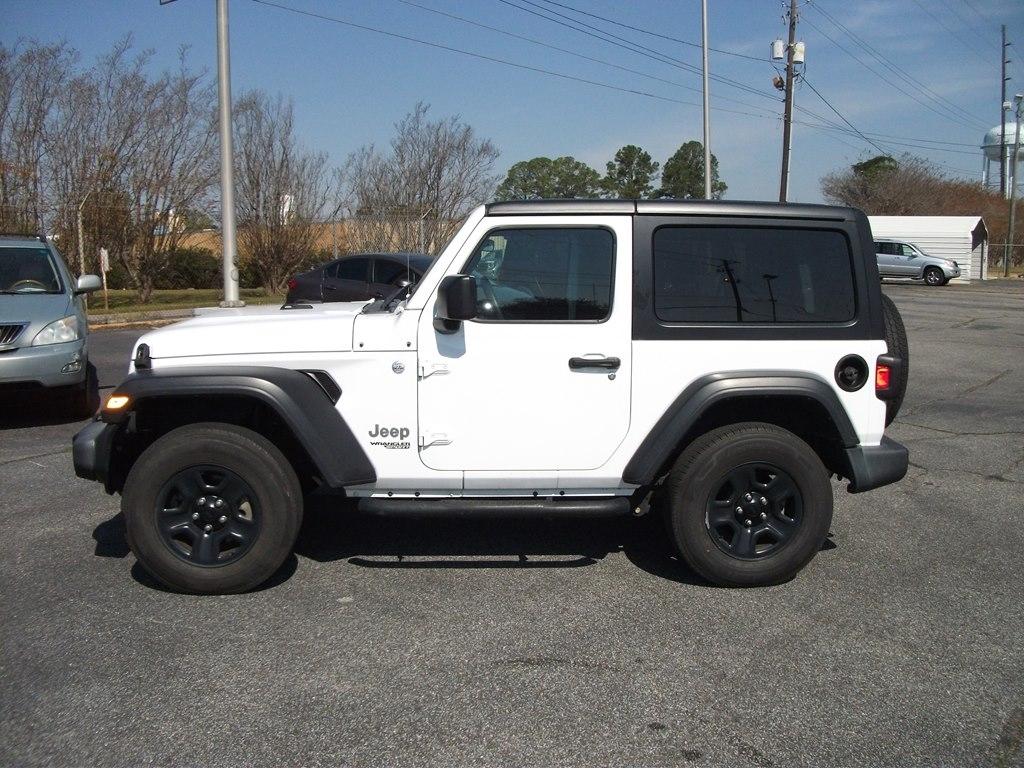 Jeep Wrangler Sport 4WD 2019