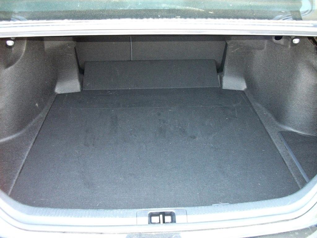 Toyota Camry Hybrid SE 2022