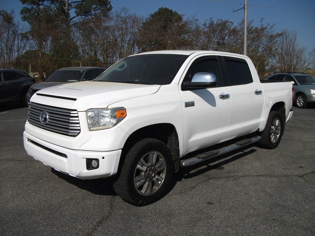 Toyota Tundra Platinum CrewMax 5.7L FFV 4WD 2015