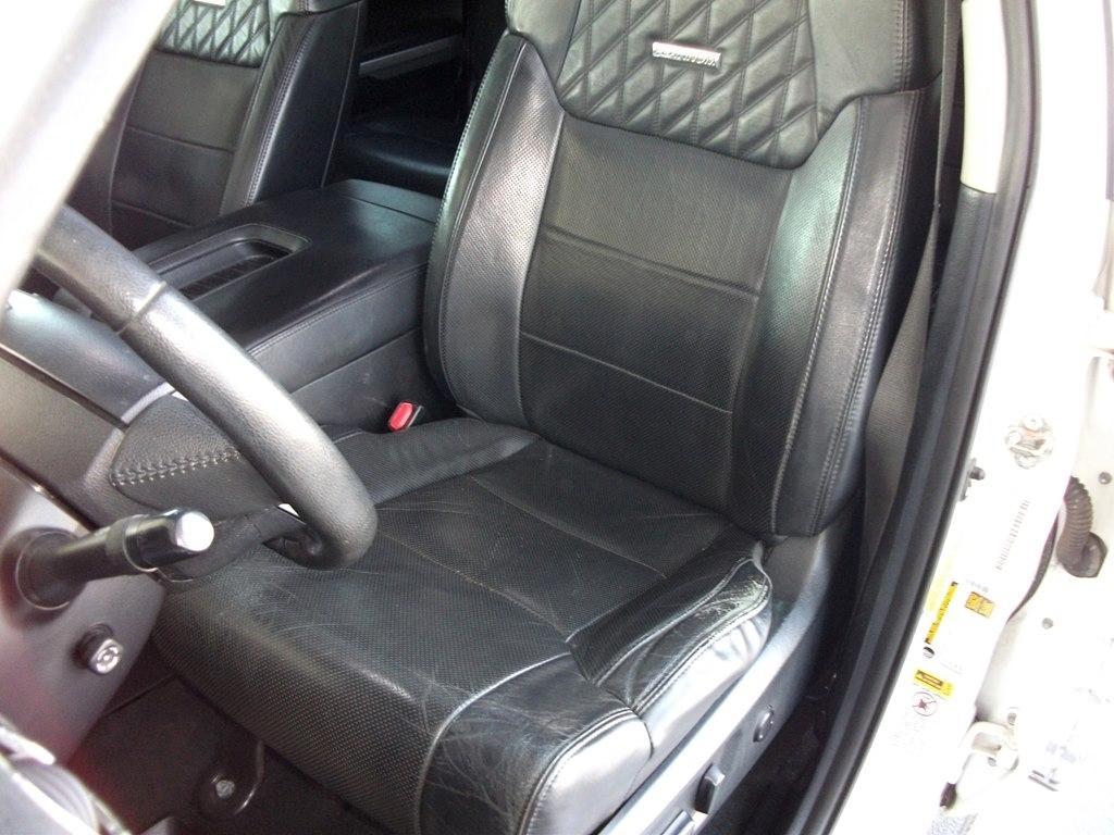 Toyota Tundra Platinum CrewMax 5.7L FFV 4WD 2015