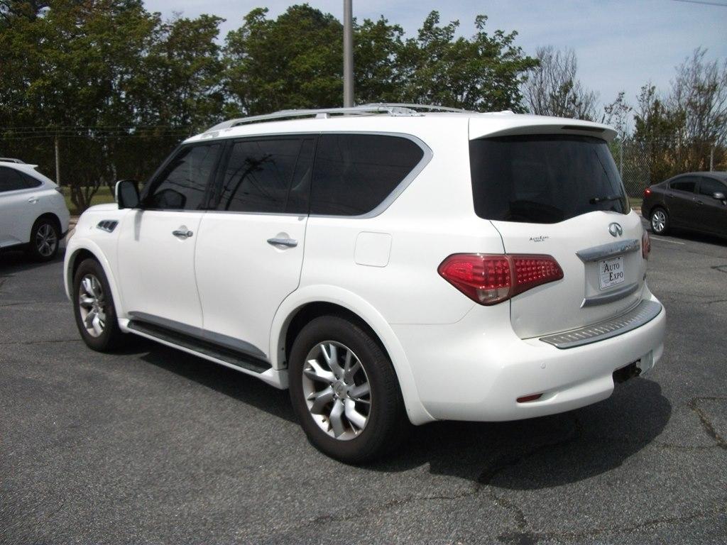 Infiniti QX56 2WD 2011