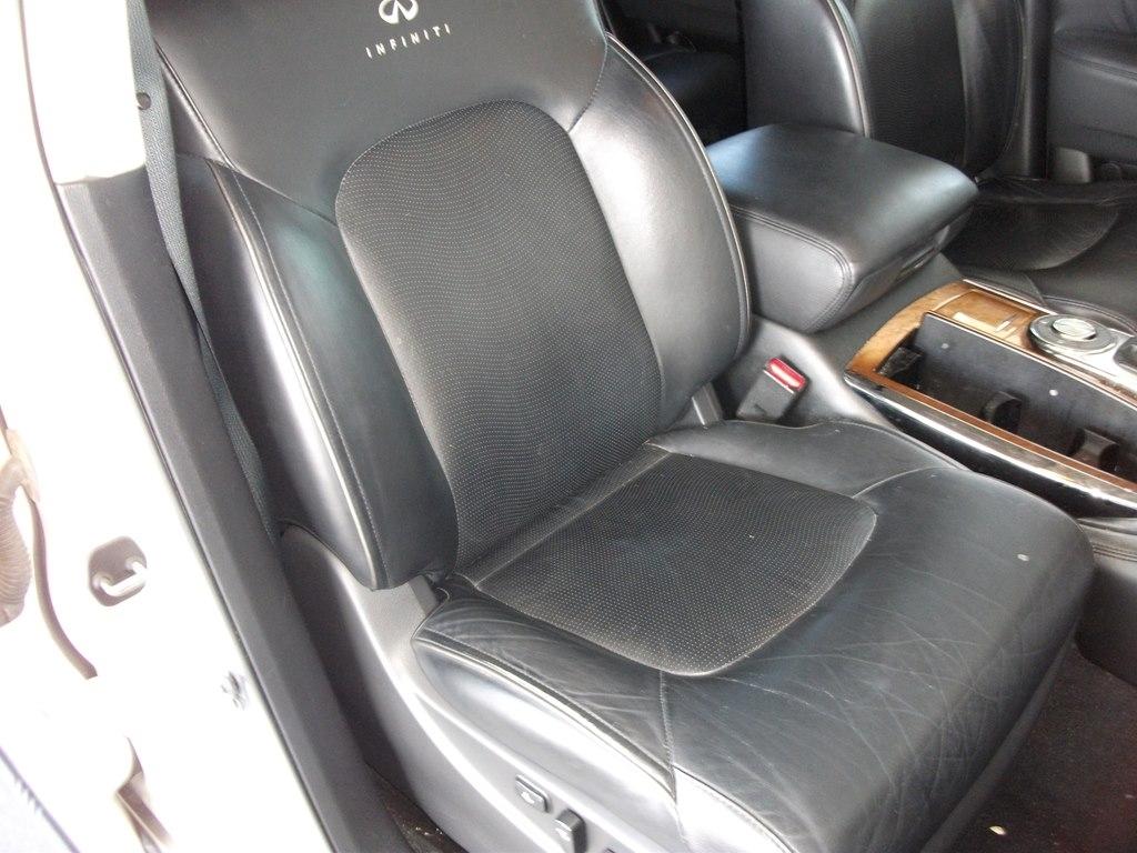 Infiniti QX56 2WD 2011