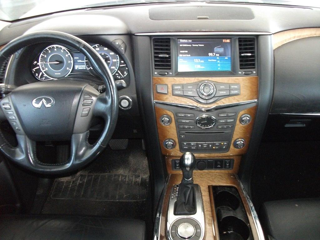 Infiniti QX56 2WD 2011