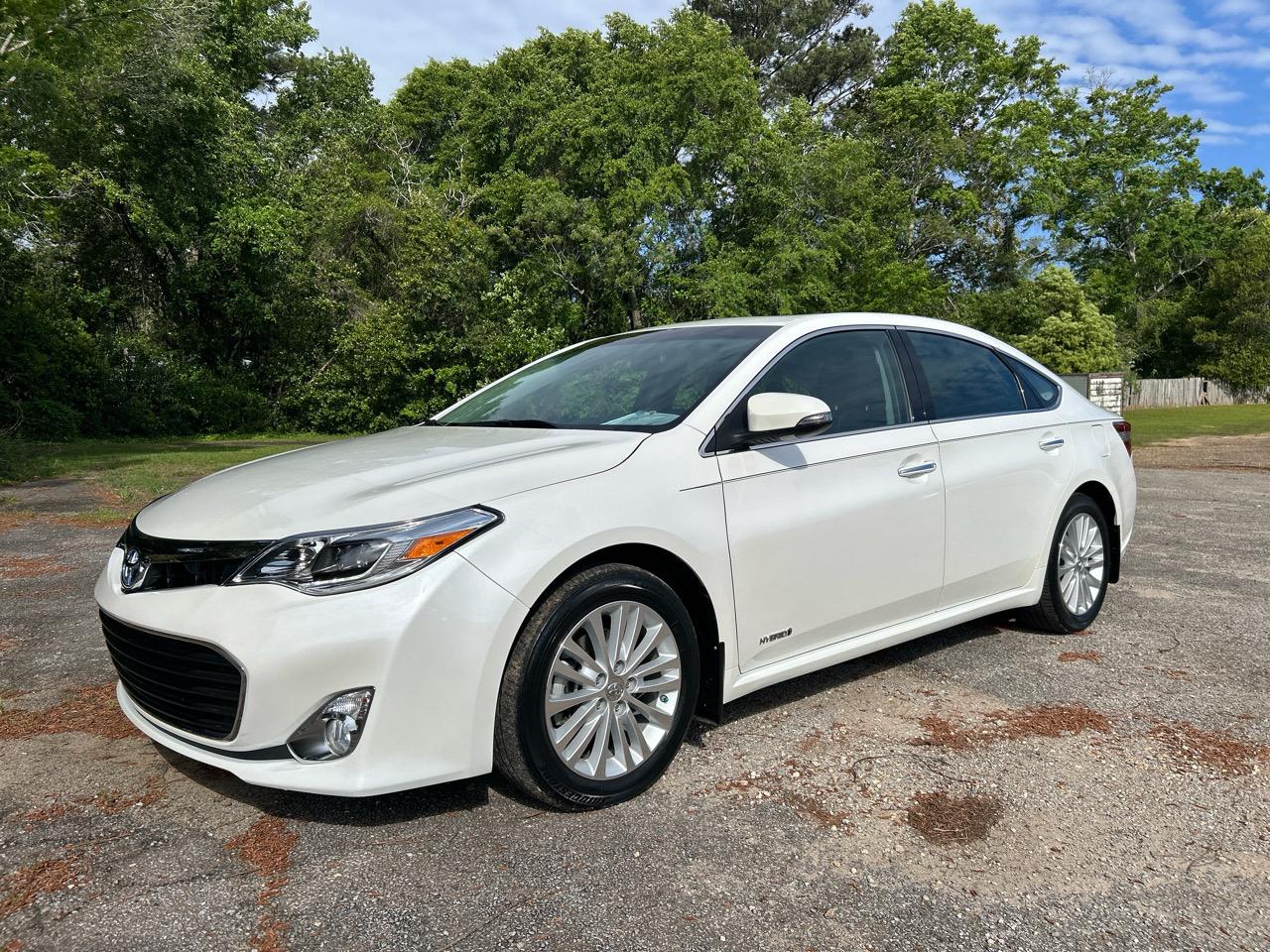 Toyota Avalon Hybrid Limited 2014