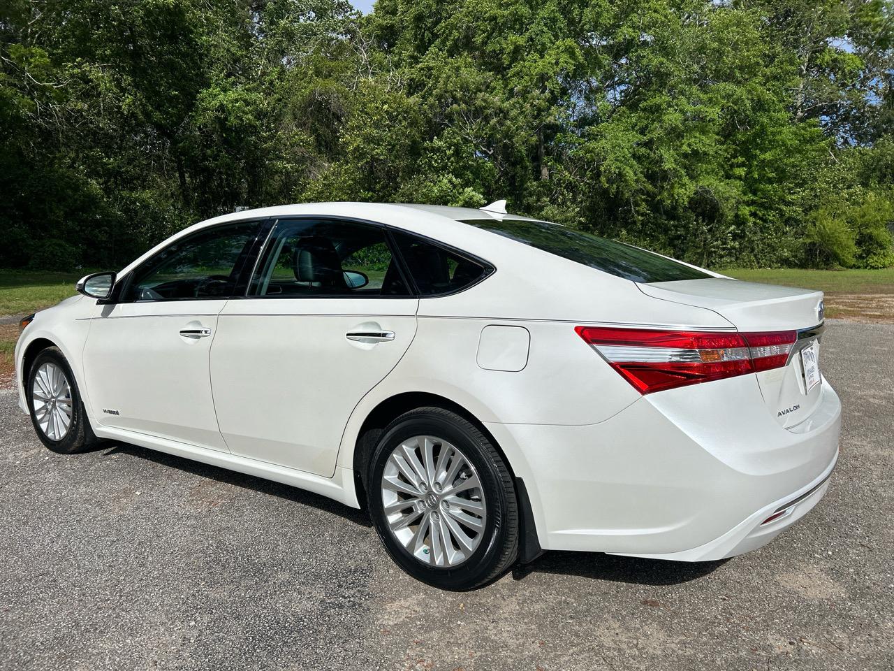 Toyota Avalon Hybrid Limited 2014