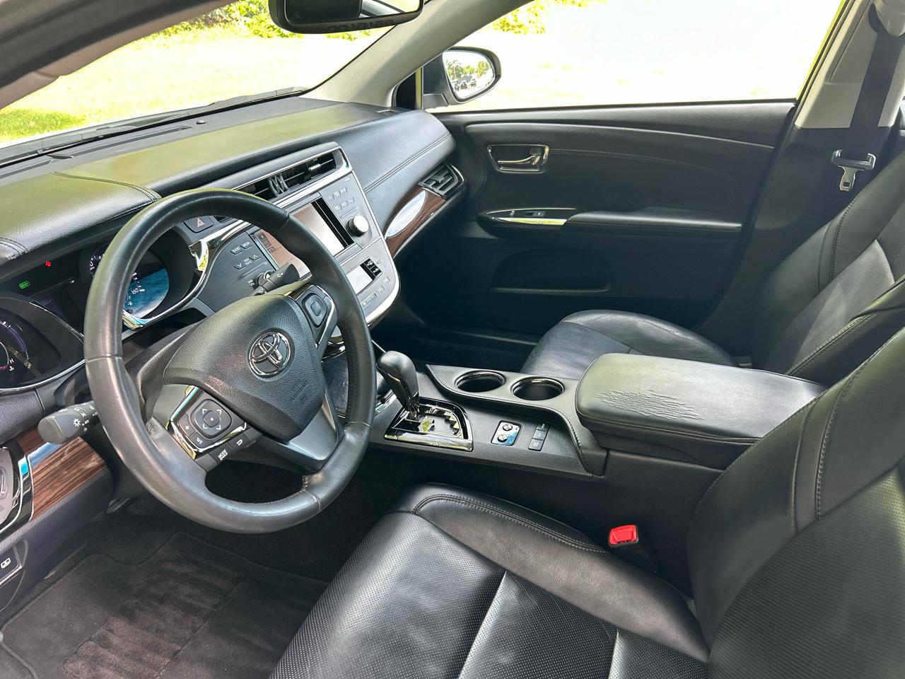 Toyota Avalon Hybrid Limited 2014