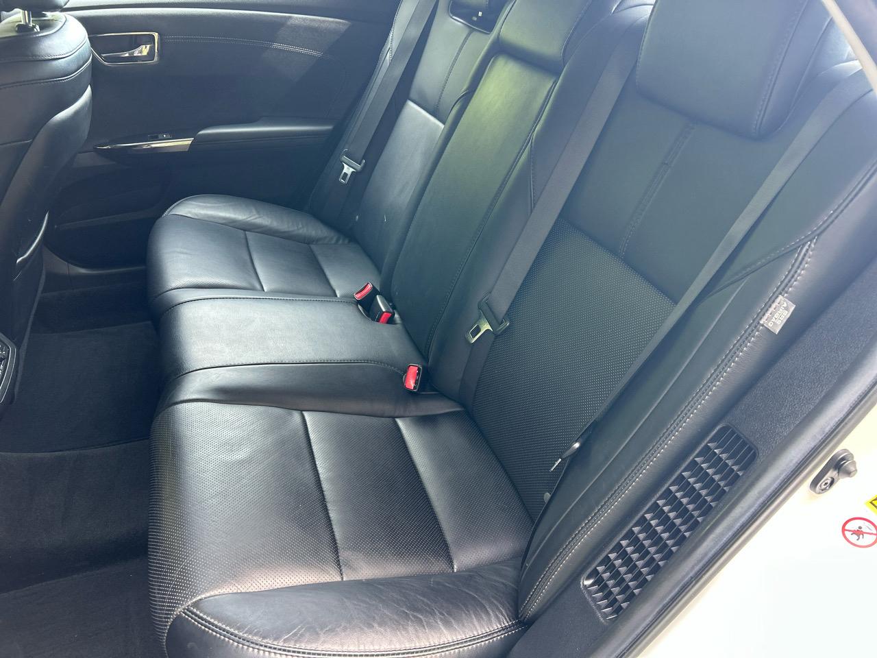 Toyota Avalon Hybrid Limited 2014