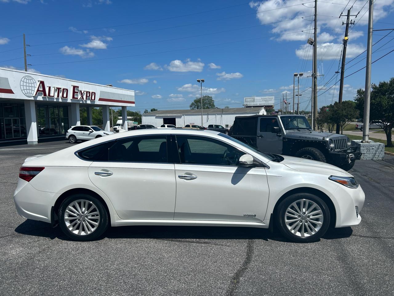 Toyota Avalon Hybrid Limited 2014