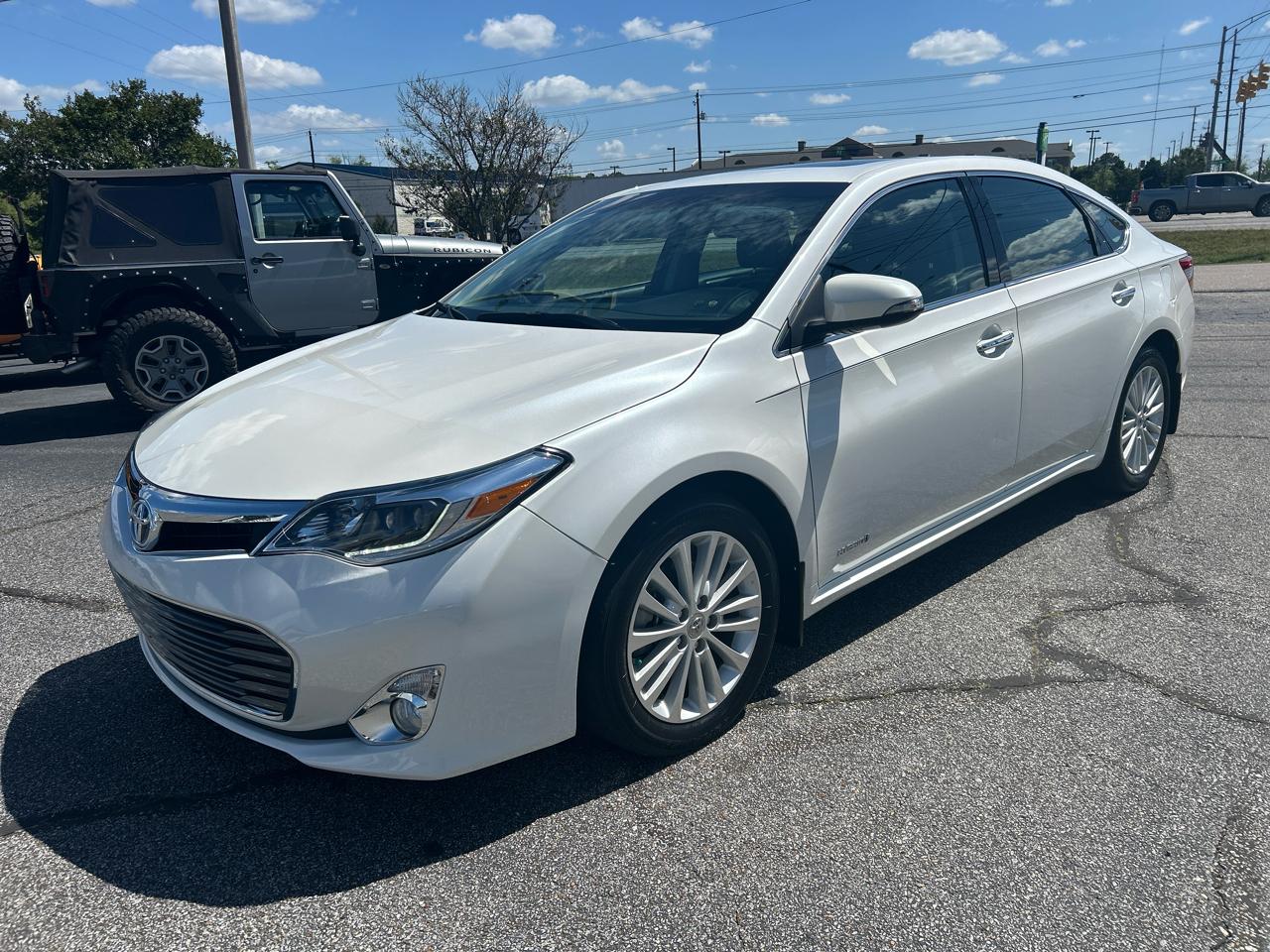 Toyota Avalon Hybrid Limited 2014