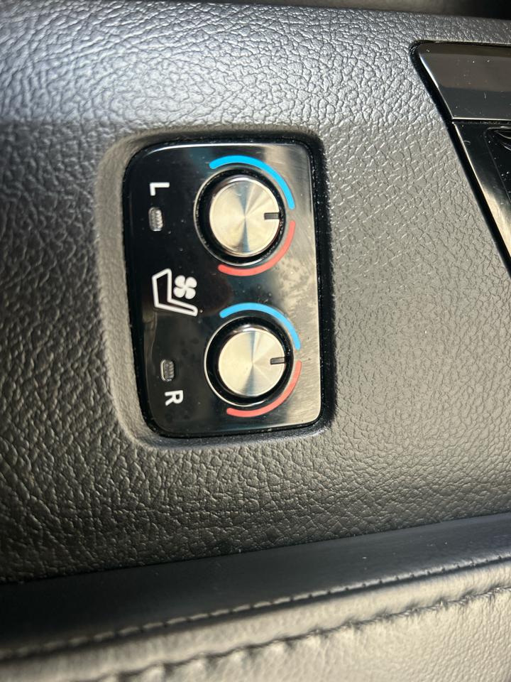 Toyota Avalon Hybrid Limited 2014