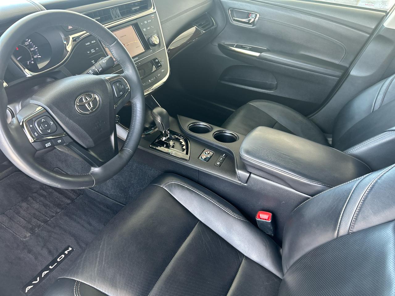 Toyota Avalon Hybrid Limited 2014