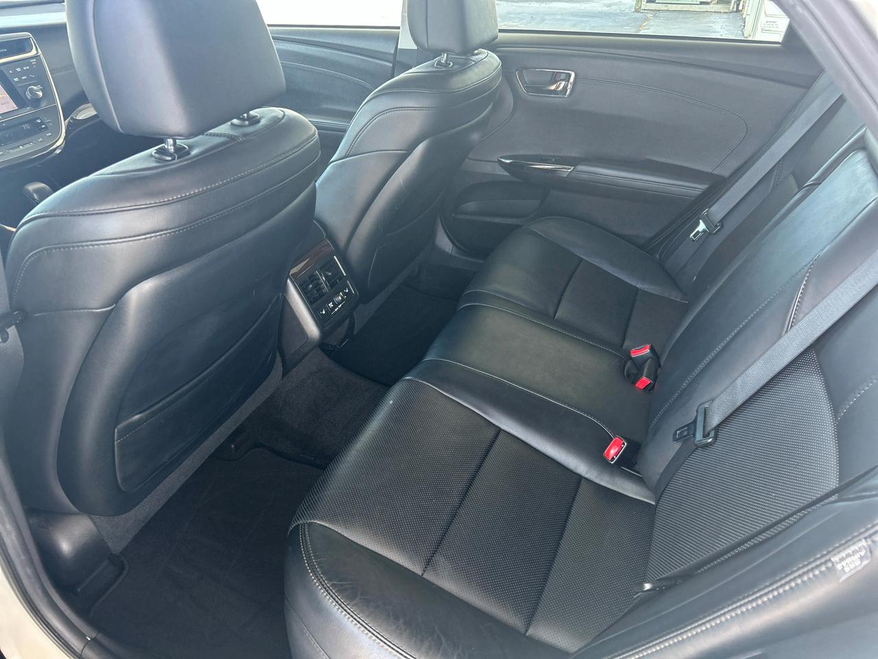 Toyota Avalon Hybrid Limited 2014