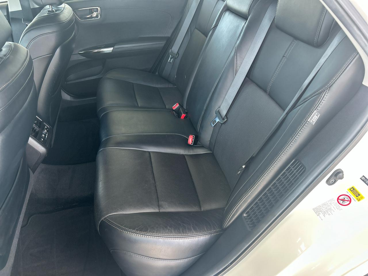 Toyota Avalon Hybrid Limited 2014