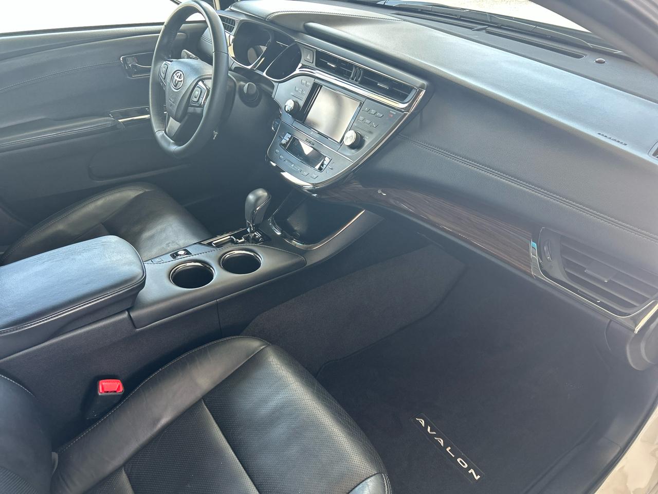 Toyota Avalon Hybrid Limited 2014