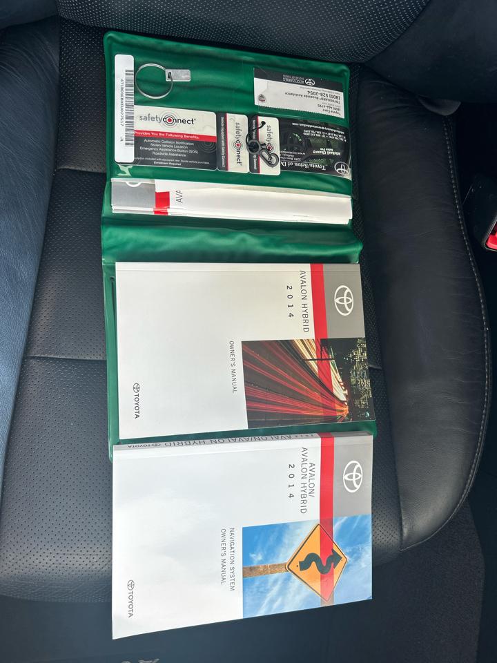 Toyota Avalon Hybrid Limited 2014