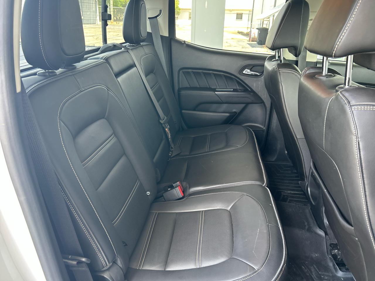 GMC Canyon 4WD Crew Cab Denali 2022