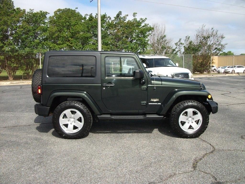 Jeep Wrangler Sahara 4WD 2012